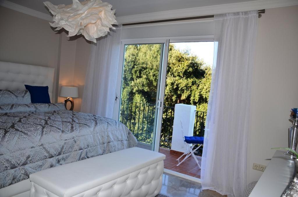 Apartmán Penthouse Mit Privatem Jacuzzi In Marbella - La Mairena Ojén Exteriér fotografie